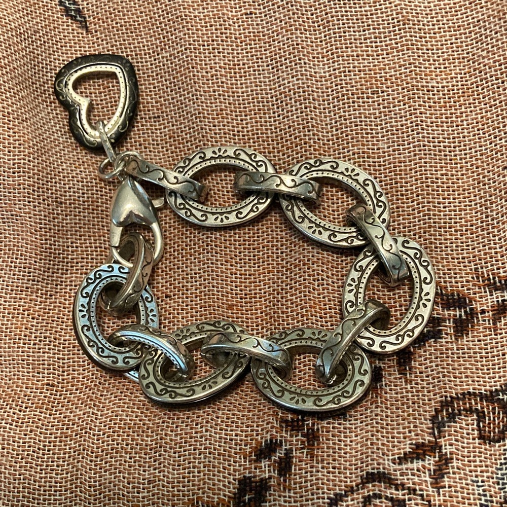 Brighton vintage Silver and black etched Chain Link Bracelet, so unique.❤️